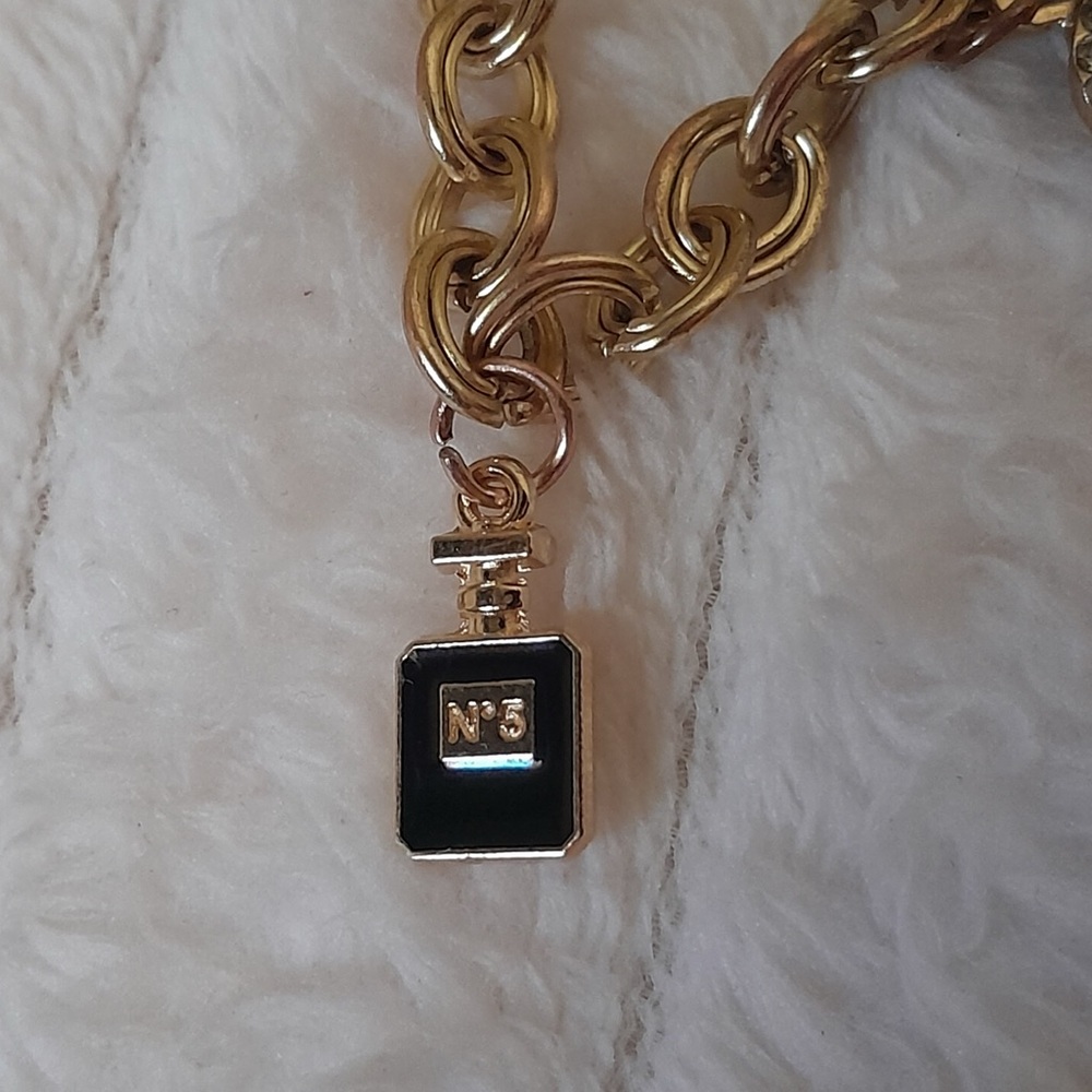 Fashion Mini Gold Plated Enamel Pendant Charms - Perfect for DIY - Picture 4 of 6